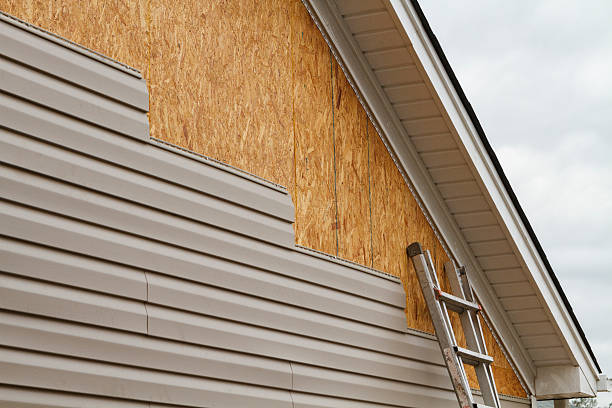 24/7 Emergency Vinyl Siding experts in Union City, IN